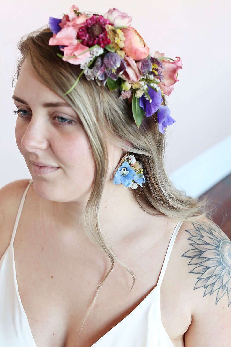 colorful wedding bouquet and head piece
